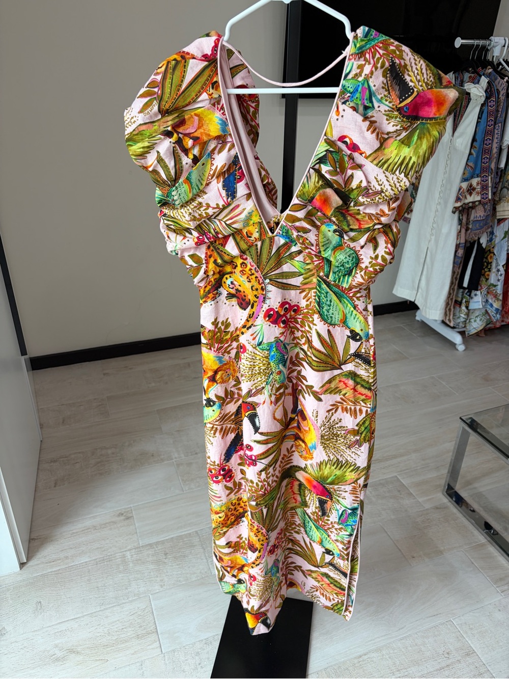 Farm Rio: INTO THE JUNGLE PINK SLEEVELESS MIDI DRESS - Picture 12 of 14